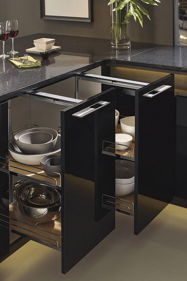 Base Cabinet Pullout - Omega Cabinetry Cabinet Interiors