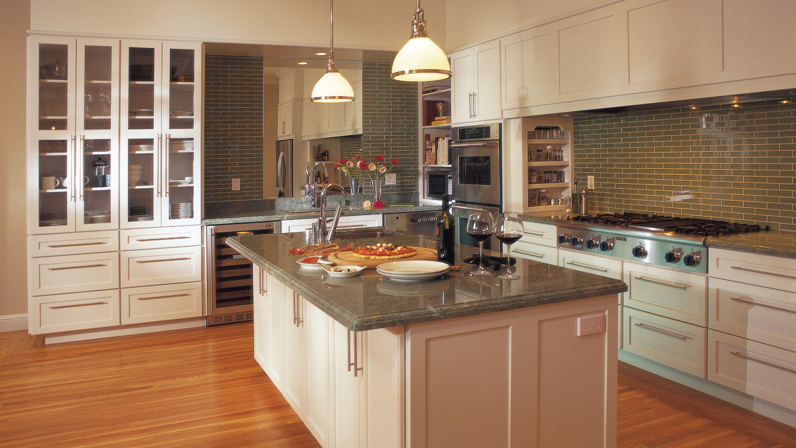 Off White Shaker Cabinets In A Contemporary Kitchen Omega Off White Shaker Cabinets In A Contemporary Kitchen Omega