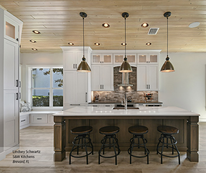 Painted Oak kitchen cabinets in Pearl with a Riverbed kitchen island