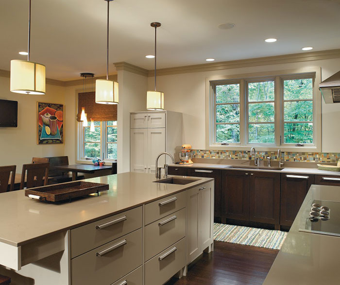 Dark Quartersawn Oak Cabinets with a Painted Kitchen Island