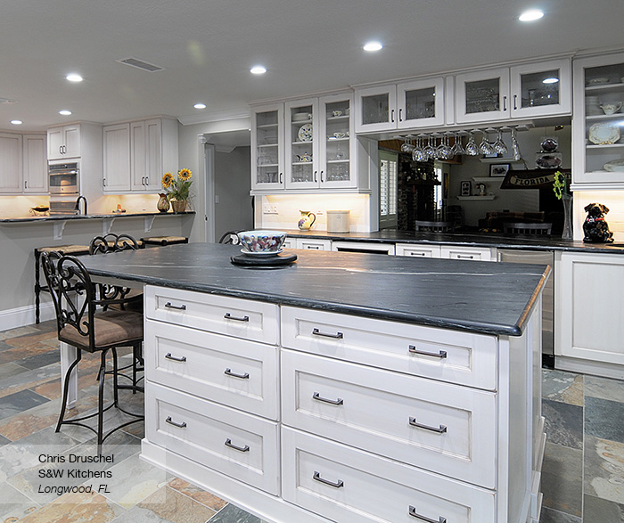 Pearl White Shaker Style Kitchen Cabinets