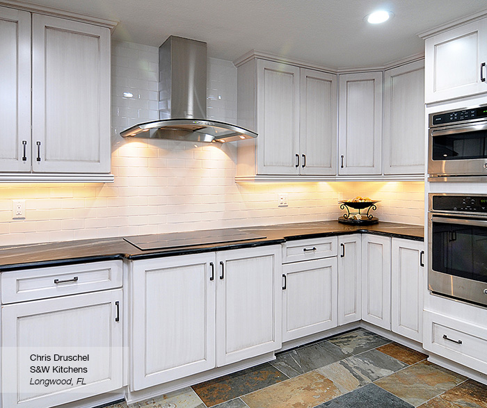 Pearl White Shaker Style Kitchen Cabinets