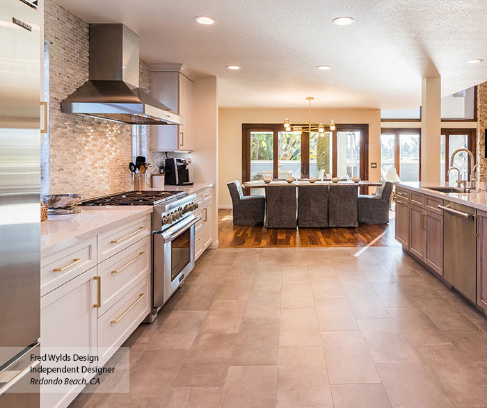 Maple Kitchen Cabinets in Pearl Finish