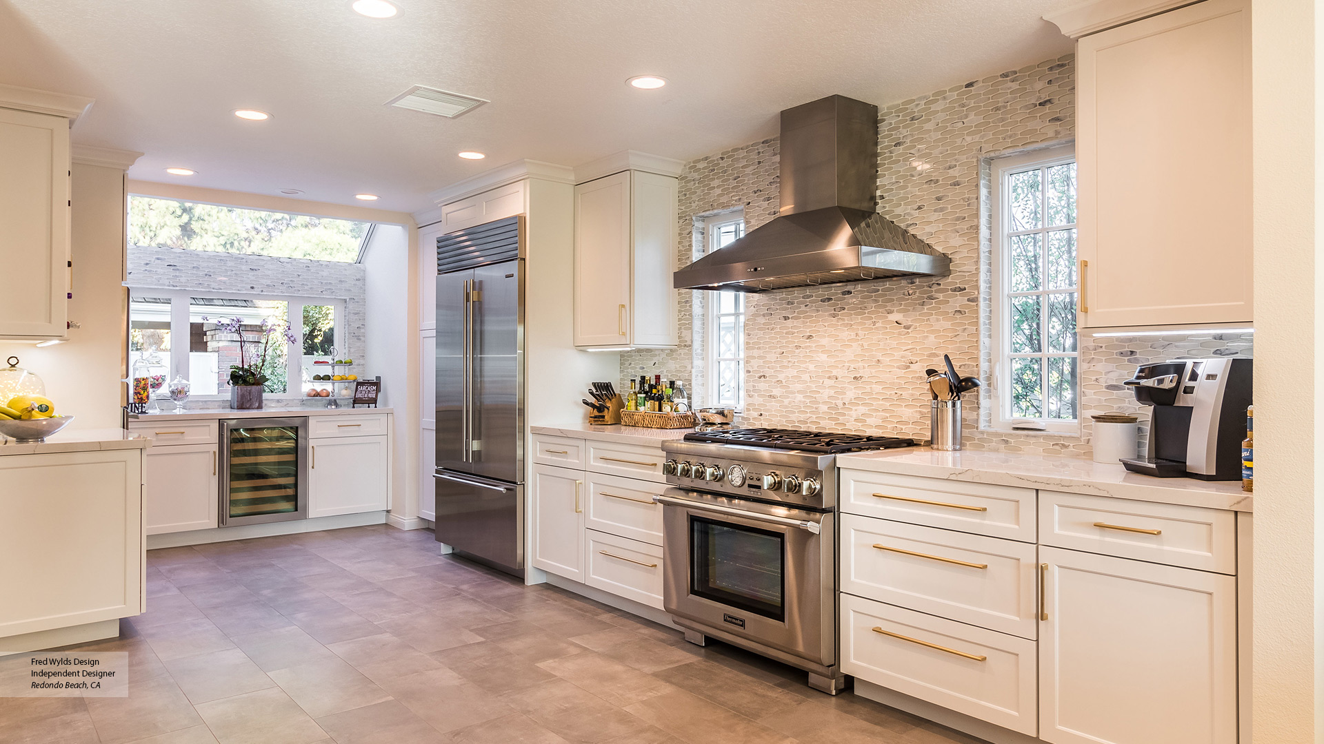 Maple Kitchen in Pearl Finish Omega