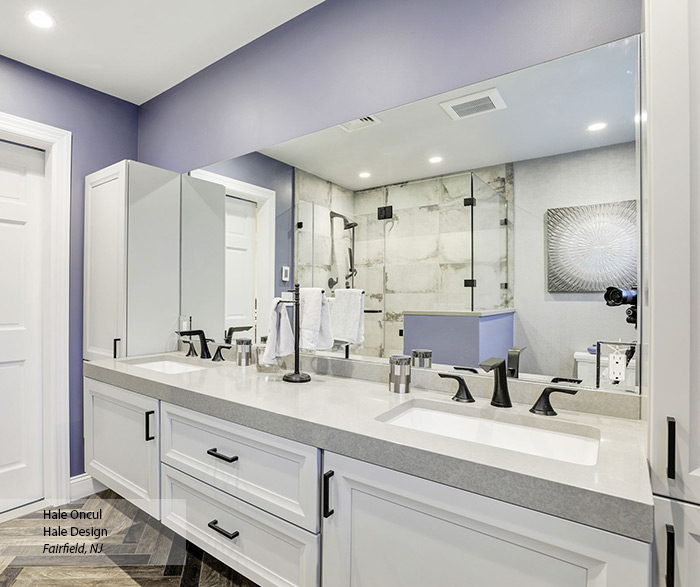 Traditional Maple Bathroom Cabinets in Pearl Finish