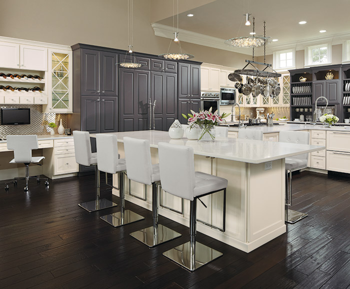 Open Kitchen Design with Custom Cabinetry