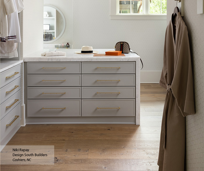Luxury Bathroom Retreat with Dual Marble Vanities