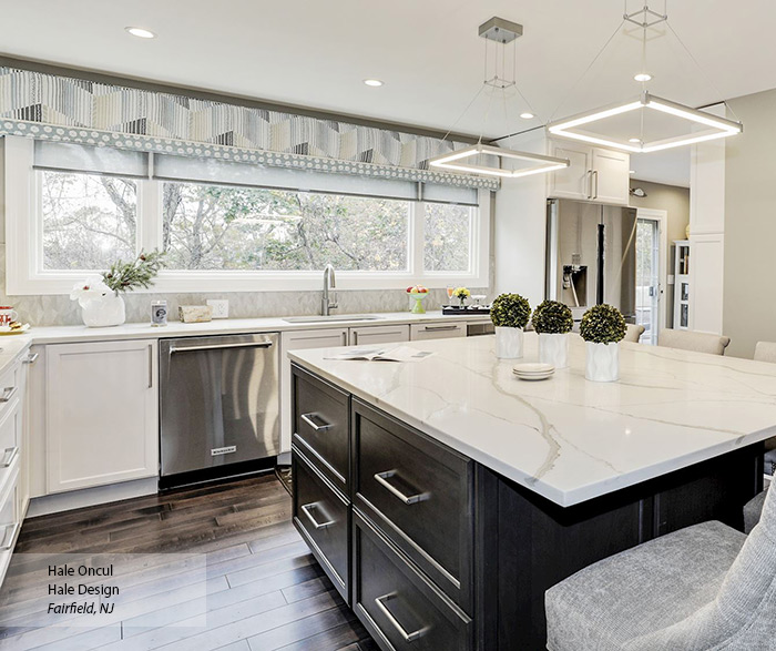 Transitional Maple Kitchen Cabinets in Pearl Finish