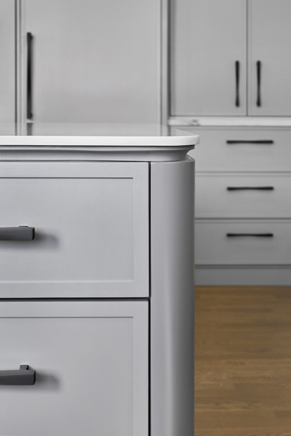 Radius End Panel