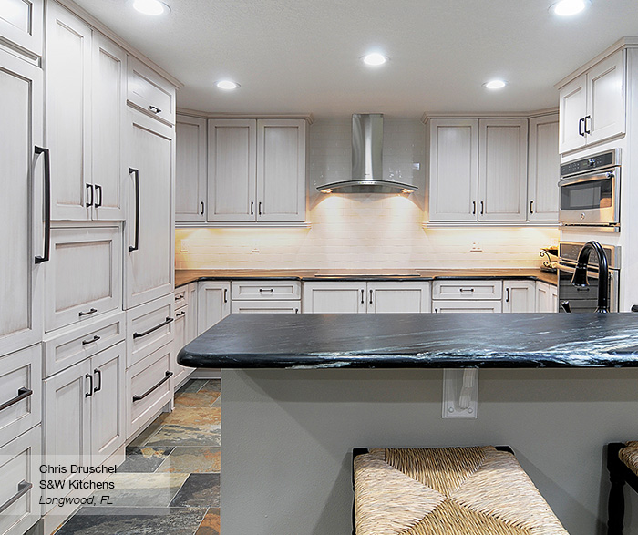 Pearl White Shaker Style Kitchen Cabinets - Omega